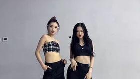 美女初中生丝袜热舞,初中生丝袜热舞，展现青春风采