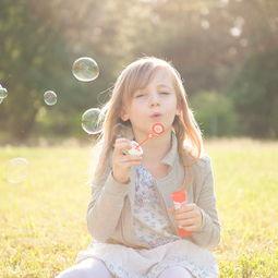 闫钊明星,星光璀璨的演艺之路