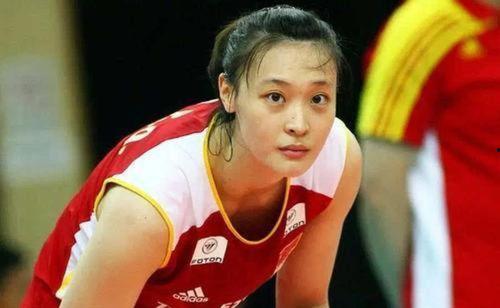 排球明星,闪耀球场，引领风潮的排球传奇