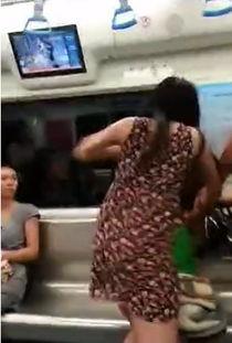 红色衣服妇女爆料视频,揭秘事件背后真相